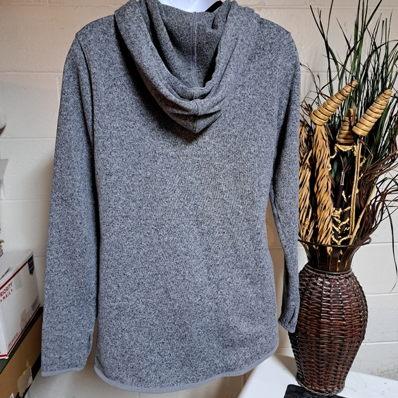 Old Navy, Active, Hoodie - Picture 3 of 5